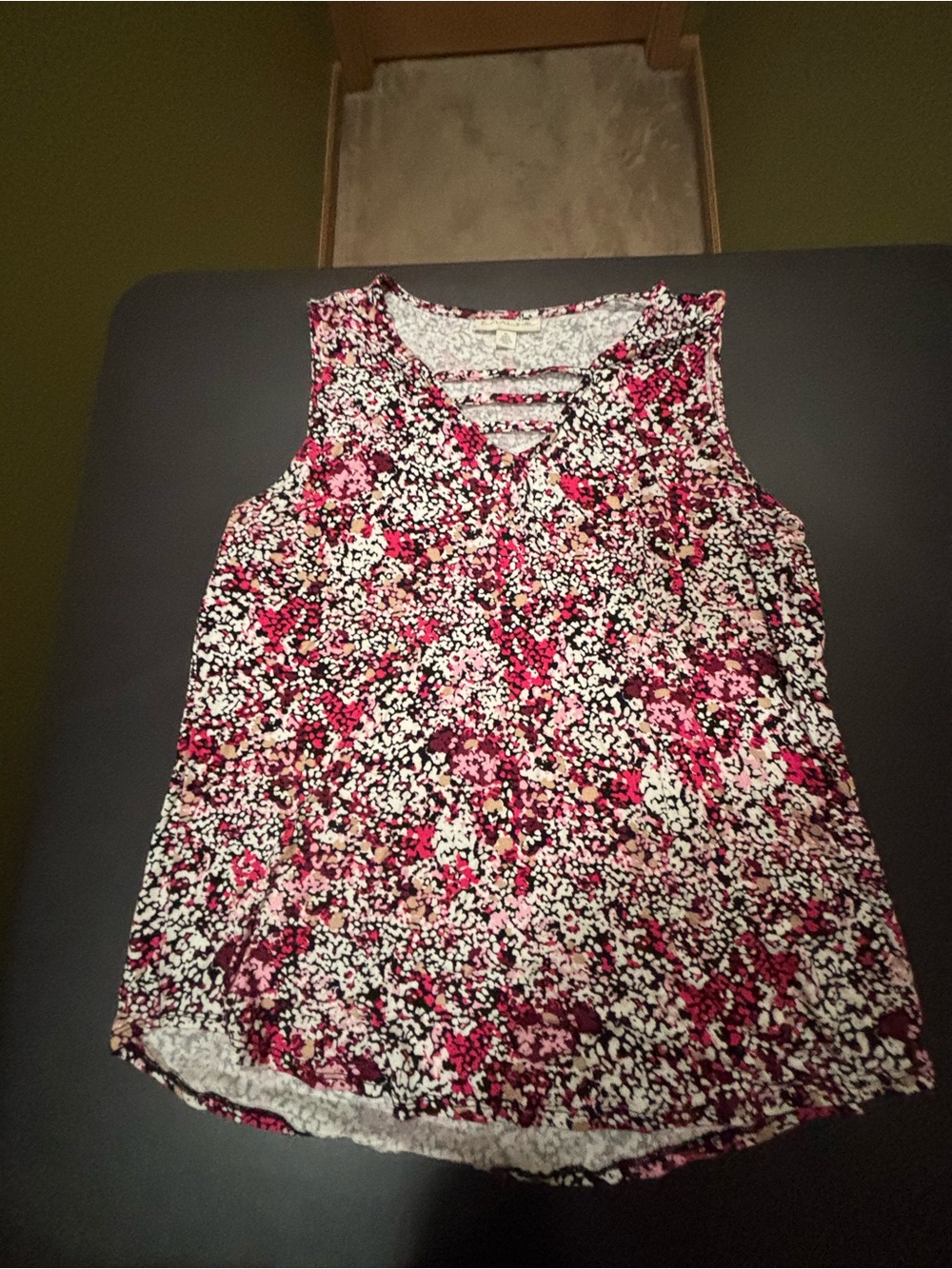 Sleeveless Pink & Black Floral Strappy V-Neck Camisole